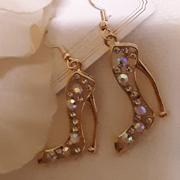 Hollow Heel Gold Irradecent Dangle Earrings NEW RHINESTONE - Picture 1 of 11